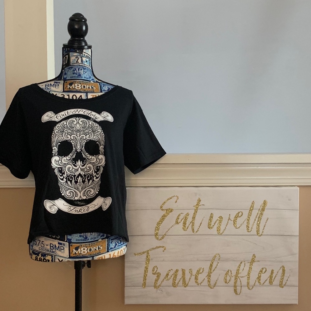 Skull Inked Top